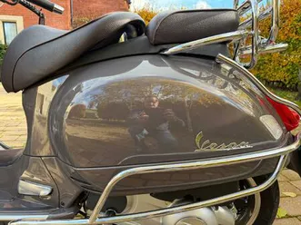 piaggio vespa gtv 300 sei giorni scooter petrol cvt euro 4 (24 ps) 278 cc