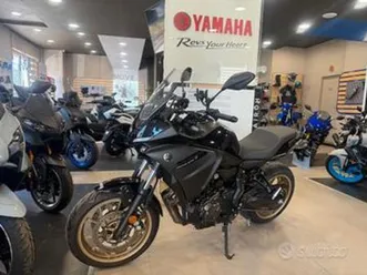 yamaha tracer 7 - 2024 - km 1821