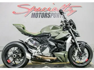 2023 ducati streetfighter v2