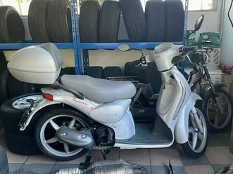 aprilia scarabeo 100 cc