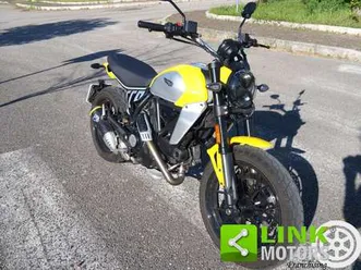 ducati icon pari al nuovo finanziabile giallo