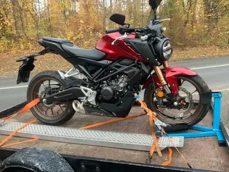 honda-cb125-r-unfallfahrzeug-nur-300km