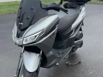 scooter 50 aprilia sxr
