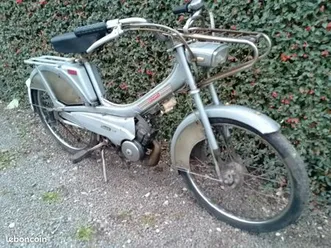 mobylette motobecane av44
