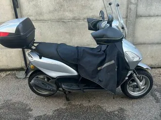 piaggio fly 50 cc 4t tout équipé