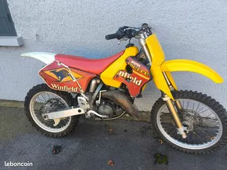 125 rm suzuki première main