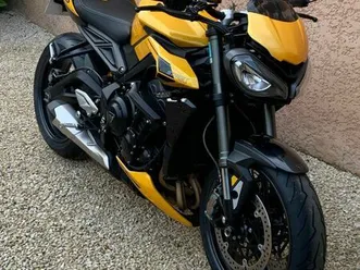 street triple rs