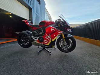 ducati panigale v4 s 2025