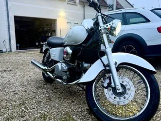 honda shadow 125 – 1999 – 14 000 km – état impeccable