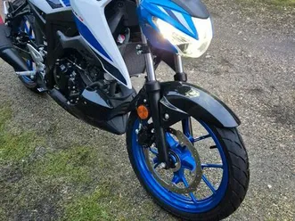 suzuki gsx-s125 abs bleu et blanc