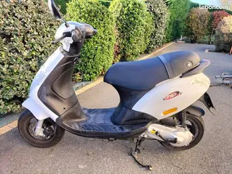 piaggio zip