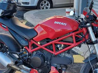 ducati monster 695 rosso