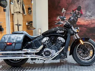 indian scout 1200 |nyservad|sidoväskor|endast 462 mil| • 2023