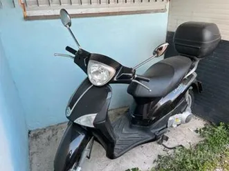 scooter piaggio liberty 125