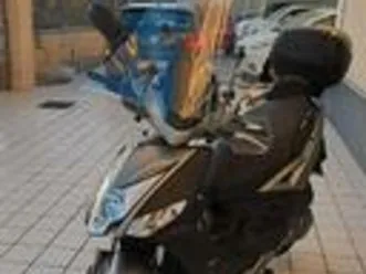 kymco agility 125 r16 plus solo 2.200 km