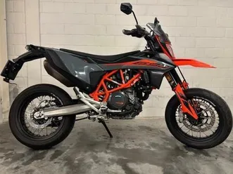 ② ktm 690 smc r supermoto