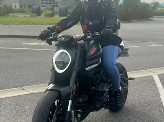 ducati monster 937+ dark stealth