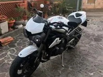 triumph street triple 765 rs