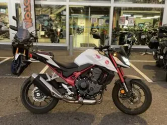 honda cb 750 hornet 2023 750 cm3 | moto roadster | 4 123 km | blanc | 59240 dunkerque