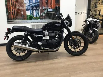 2019 triumph street twin jet black
