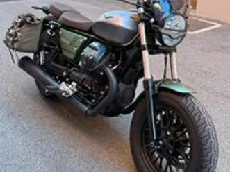 moto guzzi v9 bobber centenario
