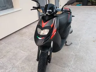 scooter aprilia 50 sr