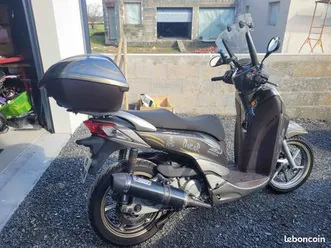 honda sh 300 scooter