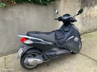 scooter piaggio fly 125 ie 2012 35000km