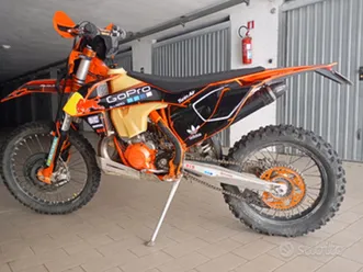 ktm 300 exc anno 2017 ultima a carburatore