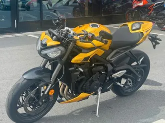 triumph street triple rs