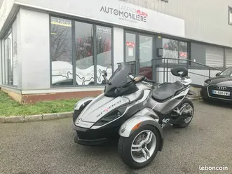 can-am spyder rs