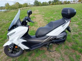 scooter kymco 125 cm3 x town