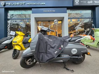 peugeot django 125 cc - gris sport - 4000 kms seulement