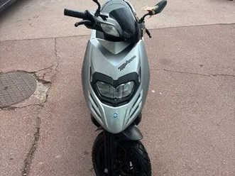 ? piaggio typhon 50 2t – très bon état