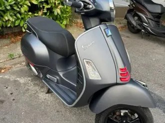 piaggio vespa 300 gts