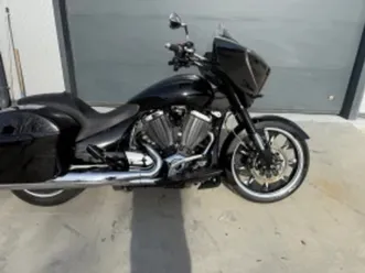 victory cross country magnum