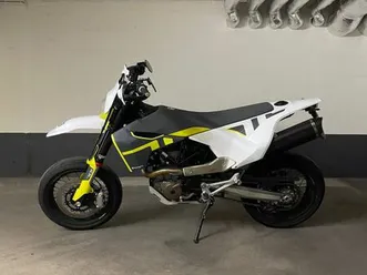 husqvarna 701 supermoto 2022 - reifen + service neu!