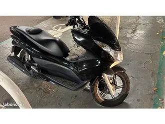 scooter pcx 125