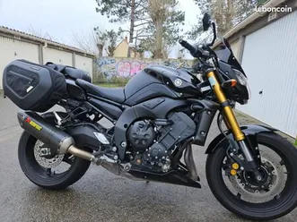 moto yamaha fz8