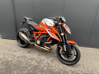 ② ktm - 1290 super duke r evo