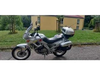 aprilia pegaso 650 strada