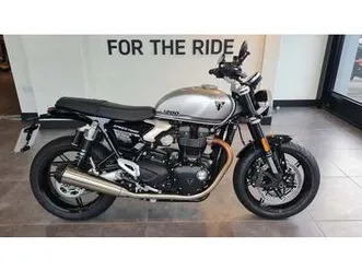 triumph speed twin 1200 for sale in romford