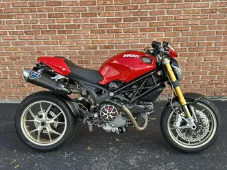 2009 ducati monster 1100 s