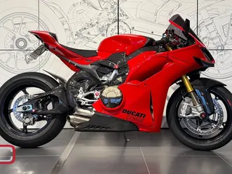 ducati panigale v4 s *76 mil, akrapovic + fullutrustad!* • 2025