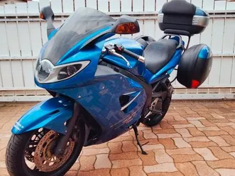 triumph sprint st 1050