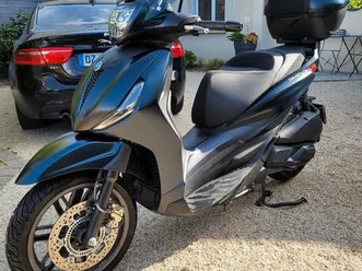 scooter piaggio beverly 300 hpe abs