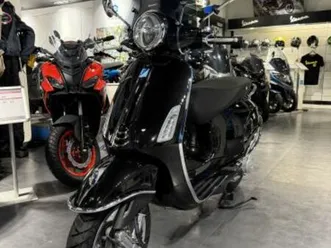 vespa primavera 50 2025 50 cm3 | scooter | 220 km | noir | 92300 levallois perret