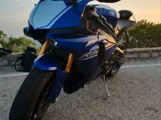 yamaha r1