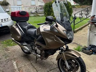 honda deauville 700