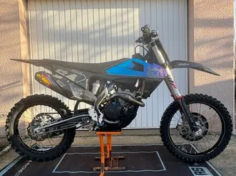 moto cross 250 fc 2022 husqvarna ktm